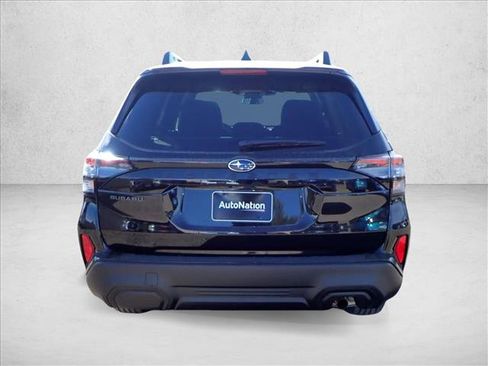 Used 2026 Subaru Forester Premium AWD/4WD image 3