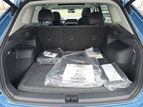New 2026 Volkswagen Tiguan SE AWD/4WD image 16