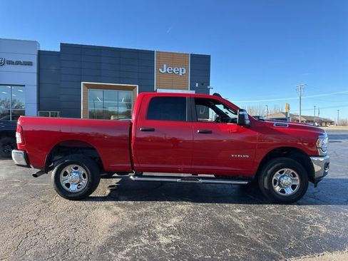 Used 2024 RAM 2500 Big Horn w/ Bed Utility Group image 3