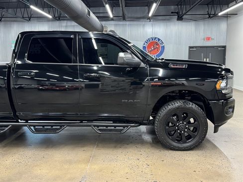 Used 2019 RAM 2500 Big Horn w/ Black Appearance Package AWD/4WD image 19