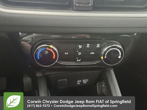 Used 2025 Chevrolet TrailBlazer LT image 26