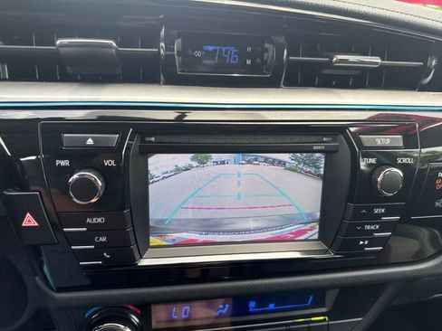 Used 2016 Toyota Corolla S FWD image 32