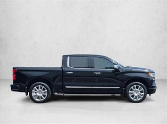 Used 2023 Chevrolet Silverado 1500 High Country w/ High Country Premium Package AWD/4WD video 4