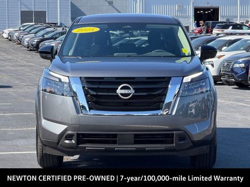 Used 2025 Nissan Pathfinder S FWD image 13
