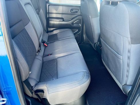 Used 2026 Nissan Frontier SV w/ SV Convenience Package AWD/4WD image 11
