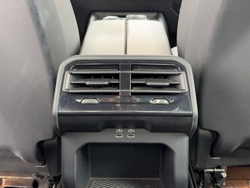 Used 2024 BMW 530i w/ Premium Package RWD image 20