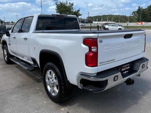 Used 2020 Chevrolet Silverado 2500 LTZ w/ LTZ Texas Edition AWD/4WD image 4