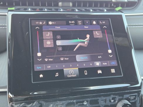 New 2026 Jeep Grand Cherokee L 2WD image 10