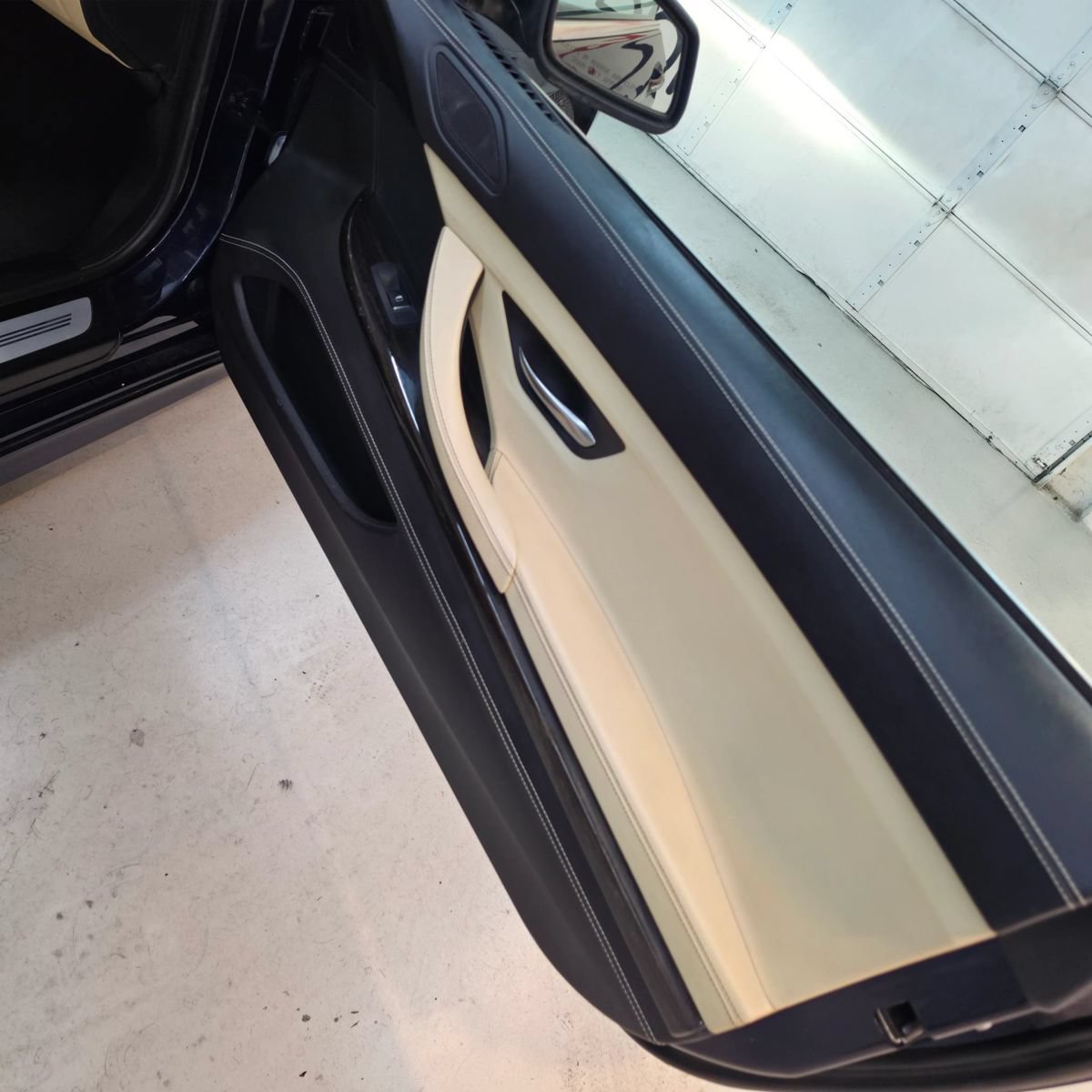 Used 2014 BMW 640i Convertible RWD image 24
