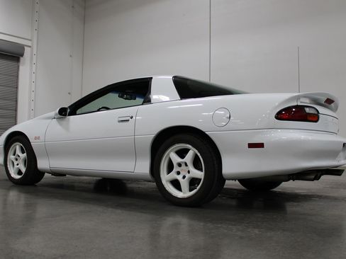 Used 1997 Chevrolet Camaro SS w/ SS Alteration Pkg RWD image 22
