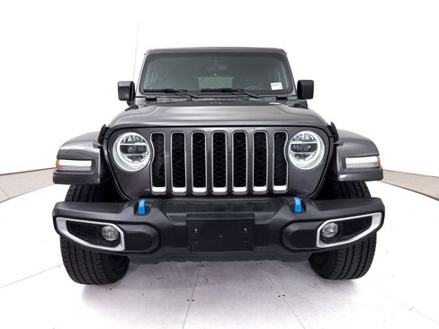 Used 2022 Jeep Wrangler Unlimited Sahara AWD/4WD image 11