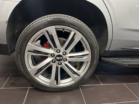 Certified 2023 Cadillac Escalade Premium Luxury image 15