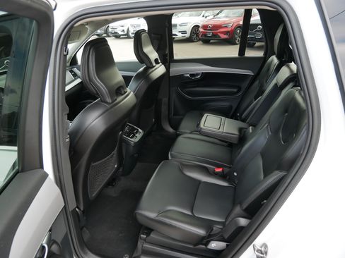 Certified 2023 Volvo XC90 B5 Core w/ Climate Package AWD/4WD image 11