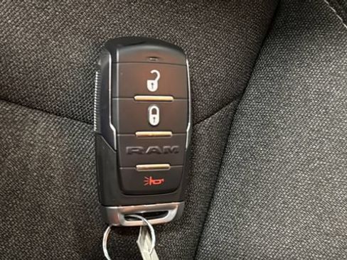 Used 2020 RAM 1500 Big Horn AWD/4WD image 42