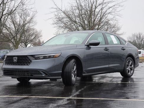 Used 2023 Honda Accord EX image 14