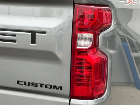 New 2026 Chevrolet Silverado 1500 Custom w/ LPO, Dark Essentials Package AWD/4WD image 25