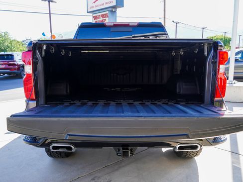 Used 2022 Chevrolet Silverado 1500 LT Trail Boss w/ LT Trail Boss Premium Package AWD/4WD image 14