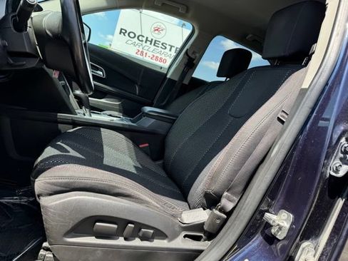 Used 2017 Chevrolet Equinox LT w/ Convenience Package FWD image 5