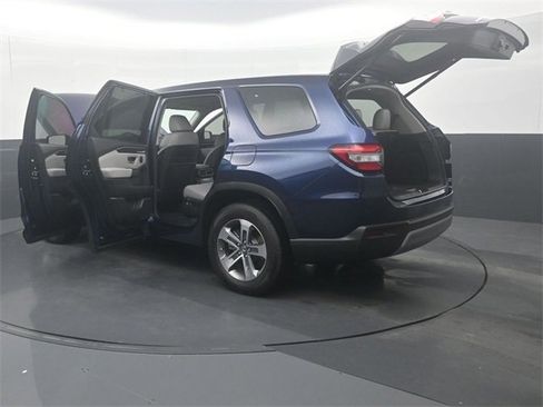Used 2024 Honda Pilot EX-L image 39