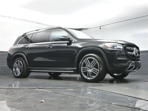 Used 2022 Mercedes-Benz GLS 450 4MATIC image 41