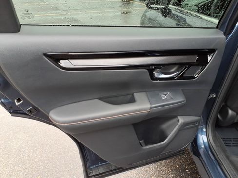 Used 2023 Honda CR-V Sport Touring image 9
