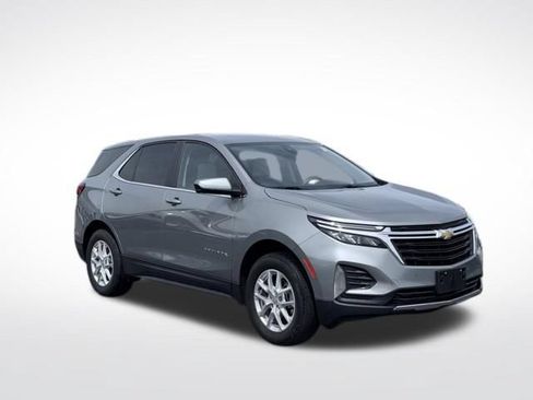 Used 2023 Chevrolet Equinox LT AWD/4WD image 4