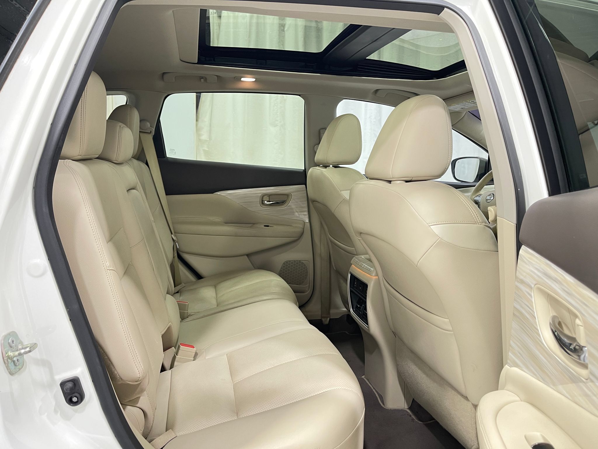 Used 2017 Nissan Murano Platinum w/ Platinum Technology Package FWD image 29
