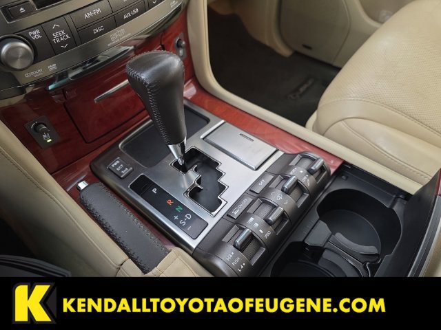 Used 2010 Lexus LX 570 4WD w/ Preferred Accessory Package image 18