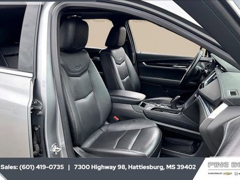 Used 2024 Cadillac XT5 Premium Luxury image 6