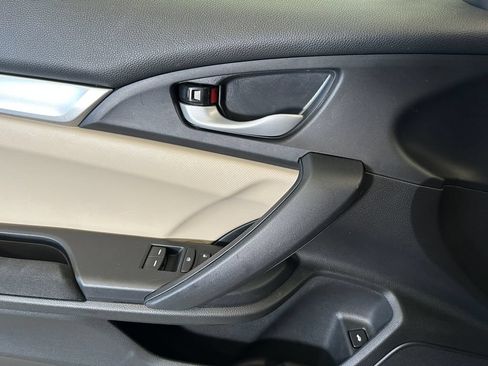 Used 2018 Honda Civic LX-P image 19