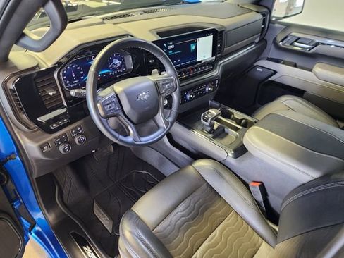 Used 2023 Chevrolet Silverado 1500 ZR2 w/ Technology Package AWD/4WD image 12