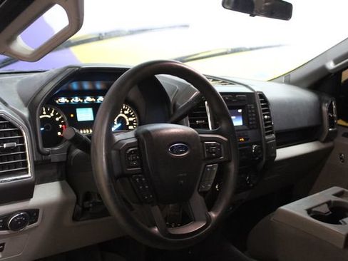 Used 2015 Ford F150 XLT AWD/4WD image 14