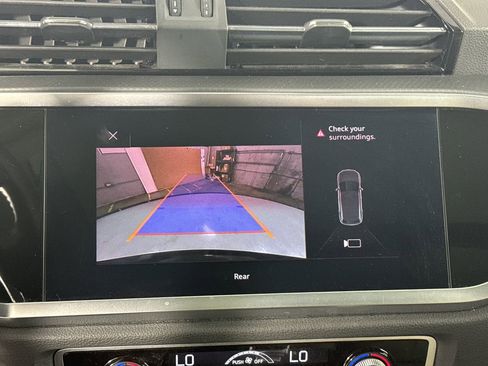 Used 2019 Audi Q3 2.0T Premium AWD/4WD image 5