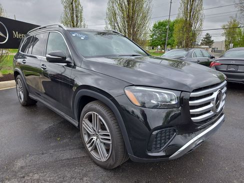 Certified 2025 Mercedes-Benz GLS 450 4MATIC image 7