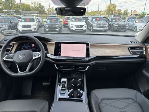 New 2026 Volkswagen Atlas SE image 27