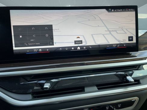 Used 2026 BMW X7 xDrive40i w/ Premium Package image 25