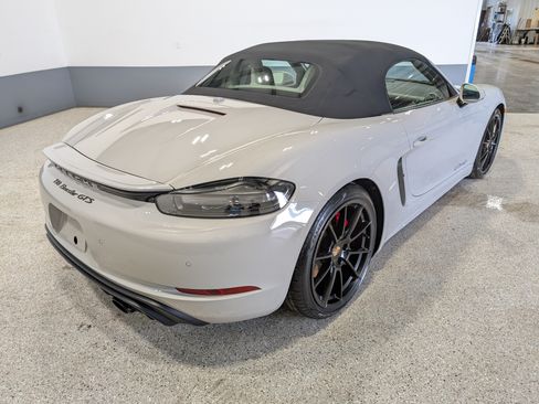 Used 2023 Porsche 718 Boxster GTS RWD image 3