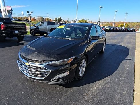 Used 2023 Chevrolet Malibu LT image 3