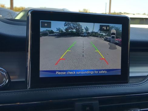 Used 2021 Lincoln Corsair Standard image 16