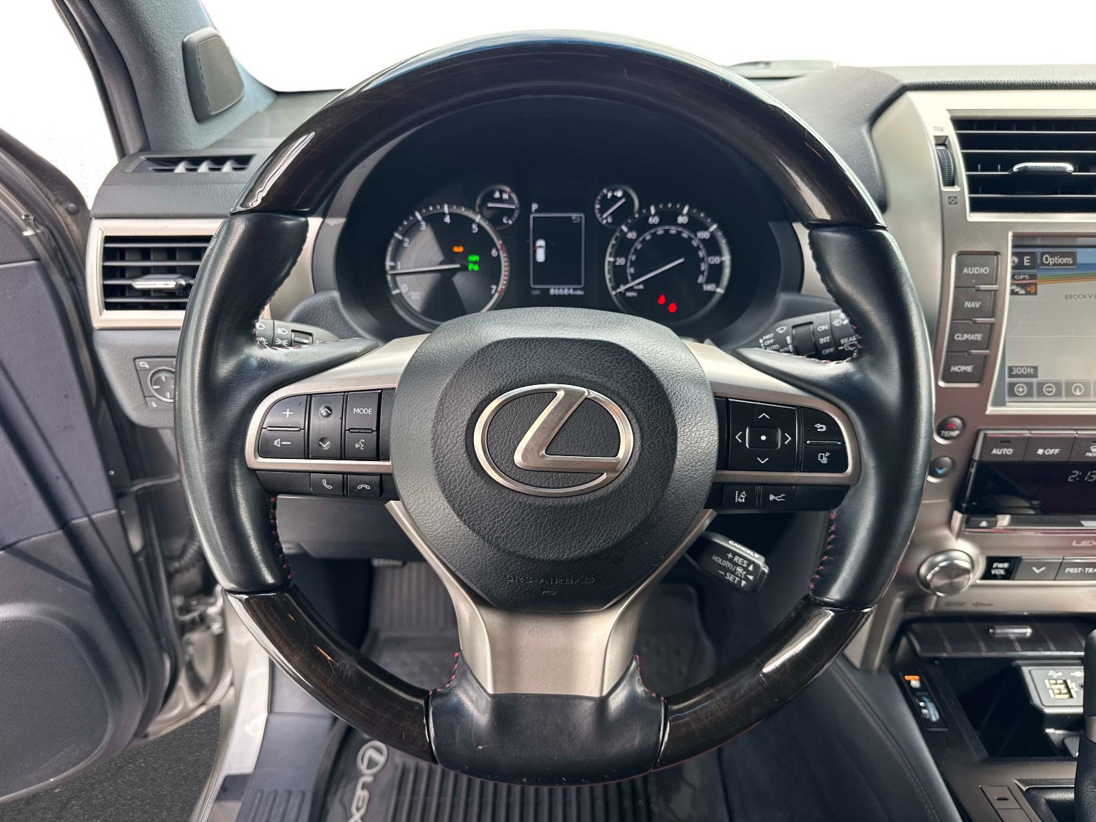 Used 2021 Lexus GX 460 Premium w/ Premium Package AWD/4WD image 28