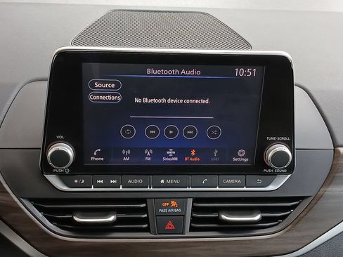 Used 2023 Nissan Altima 2.5 SV FWD image 13
