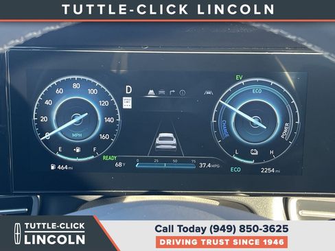 Used 2025 Hyundai Elantra SEL FWD image 24