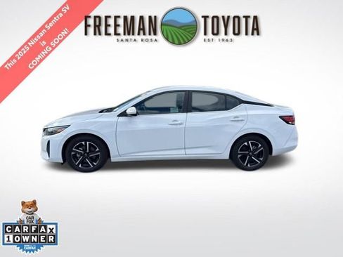 Used 2025 Nissan Sentra SV image 1