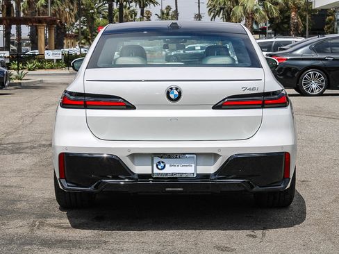 New 2026 BMW 740i RWD image 5