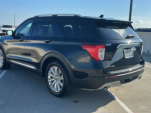 Used 2020 Ford Explorer Limited w/ Class III Trailer Tow Package image 11