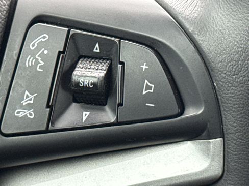 Certified 2022 Chevrolet Trax LT w/ Premium Seat Package image 7