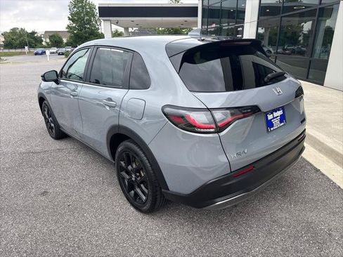 Used 2025 Honda HR-V Sport image 6