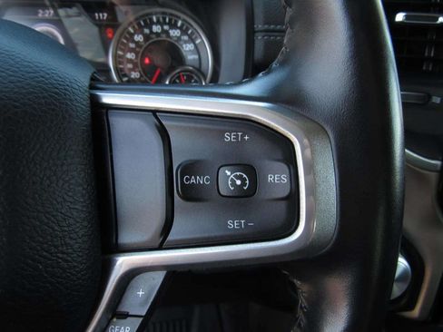 Used 2022 RAM 1500 Laramie AWD/4WD image 22
