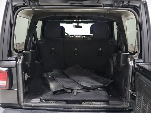 Used 2019 Jeep Wrangler Unlimited Sahara w/ Dual Top Group image 18