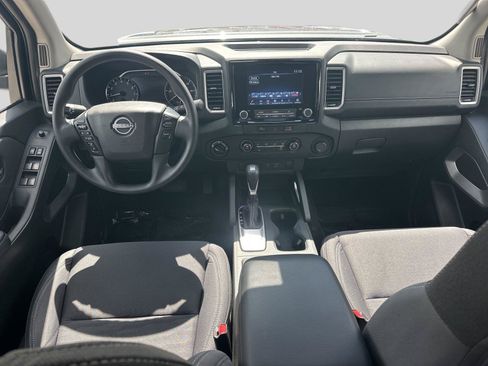 Used 2023 Nissan Frontier SV AWD/4WD image 17